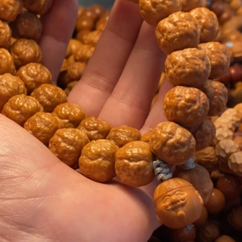 【闪购商品】手串猴头核桃花**尘产