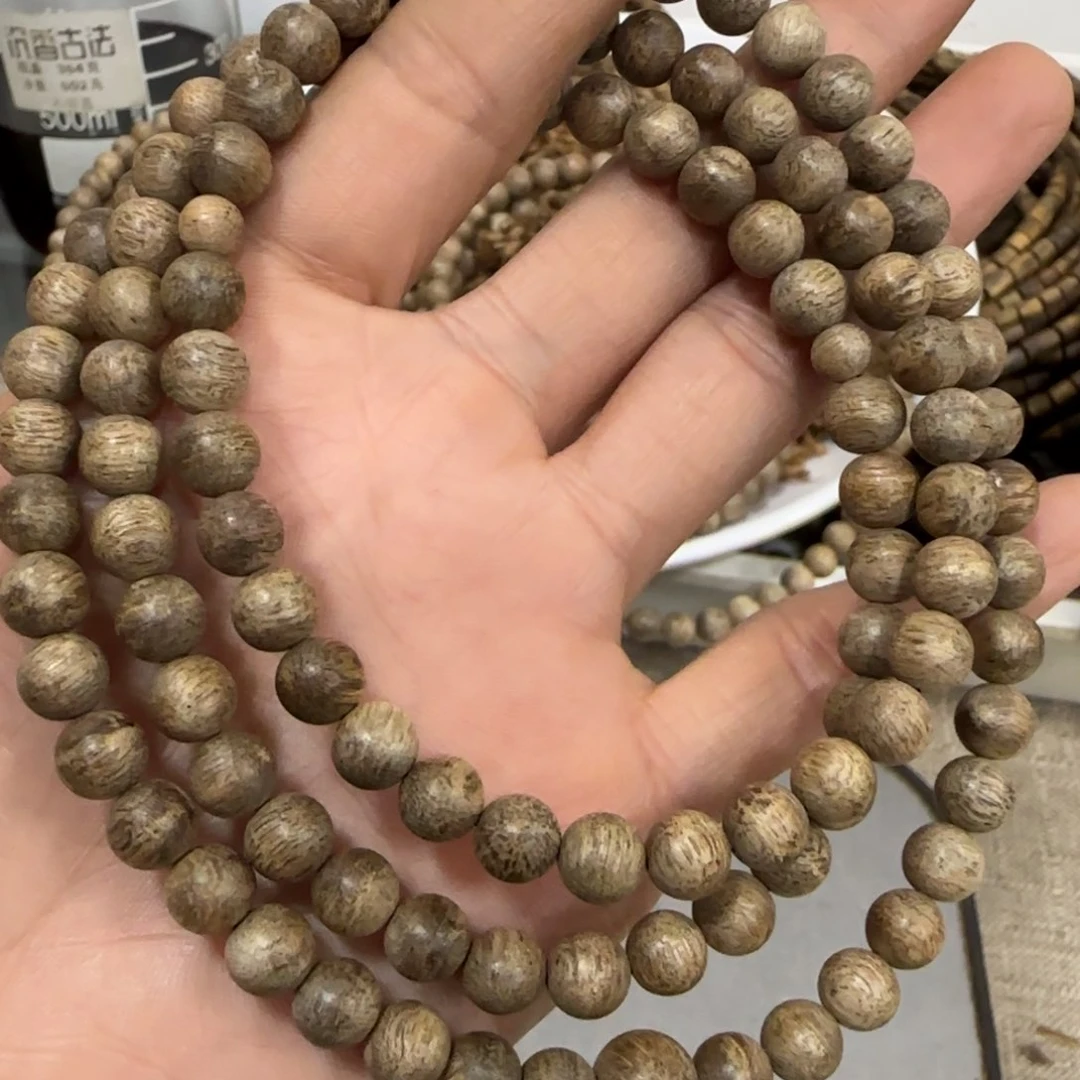沉香木手串而*海南野沉香虫漏水格
