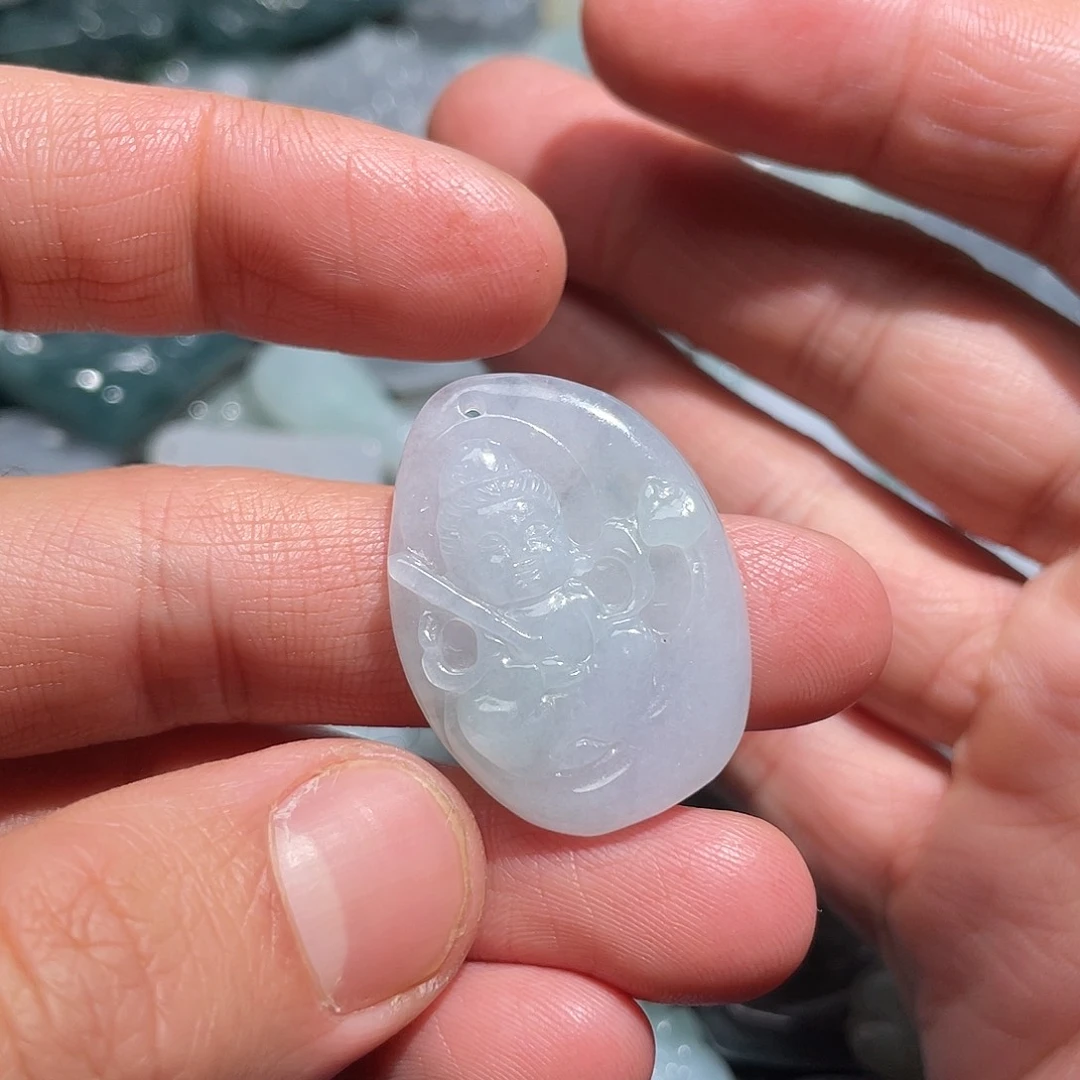 定制翡翠颈饰未镶嵌玲**儿翡翠