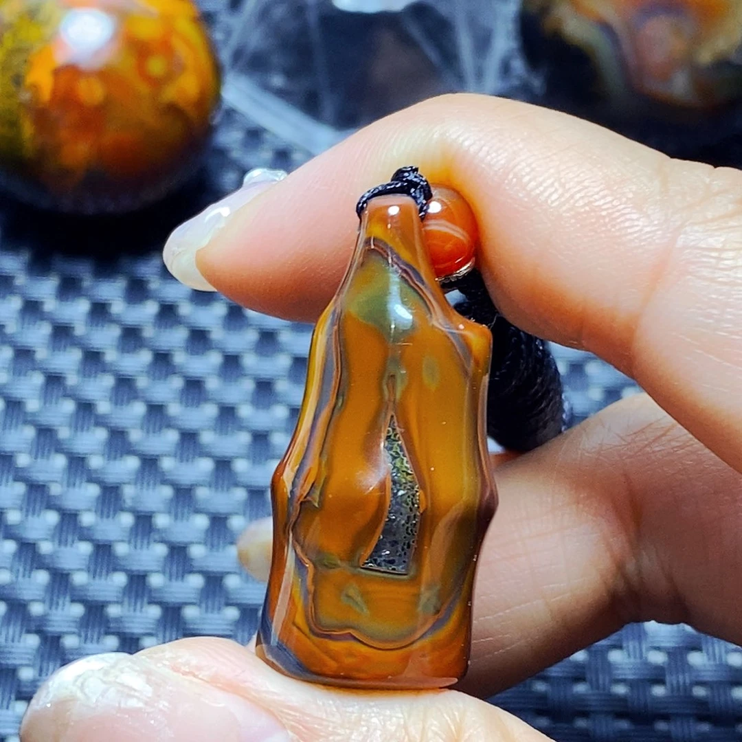 未镶嵌颈饰玛瑙/玉髓多****辩