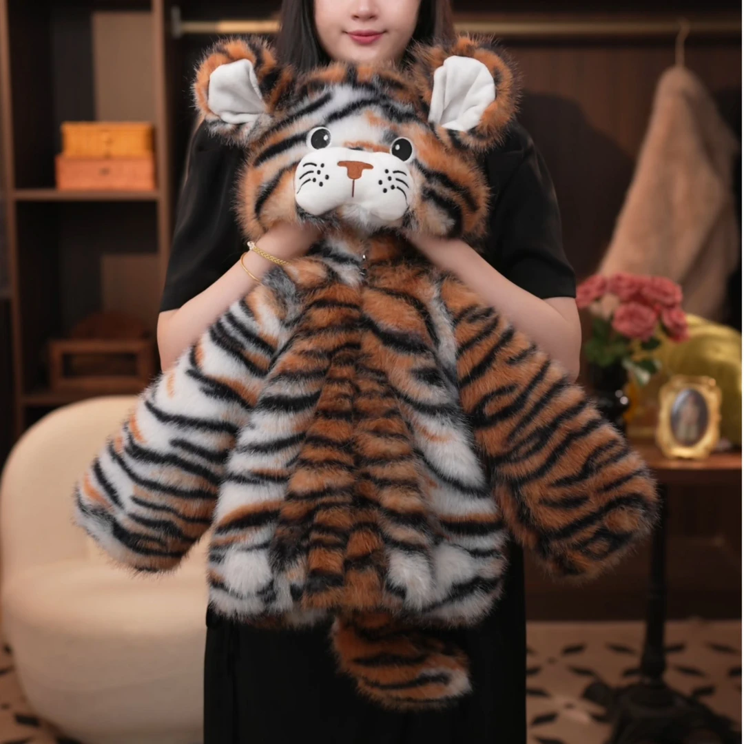 2025亲子款毛茸茸萌宝可爱小老虎草草冬季保暖短款加绒加厚外套