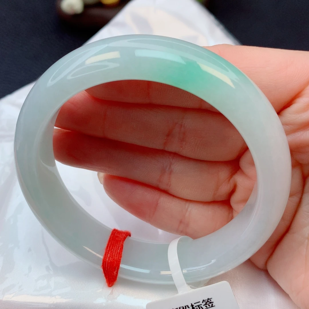翡翠未镶嵌手镯57-58糯冰飘阳绿