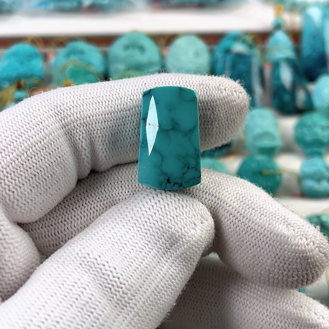 绿松石未镶嵌车挂