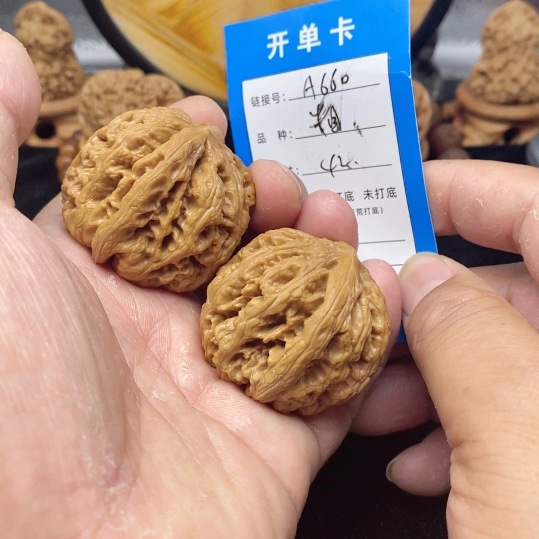 桃核把件文玩核桃