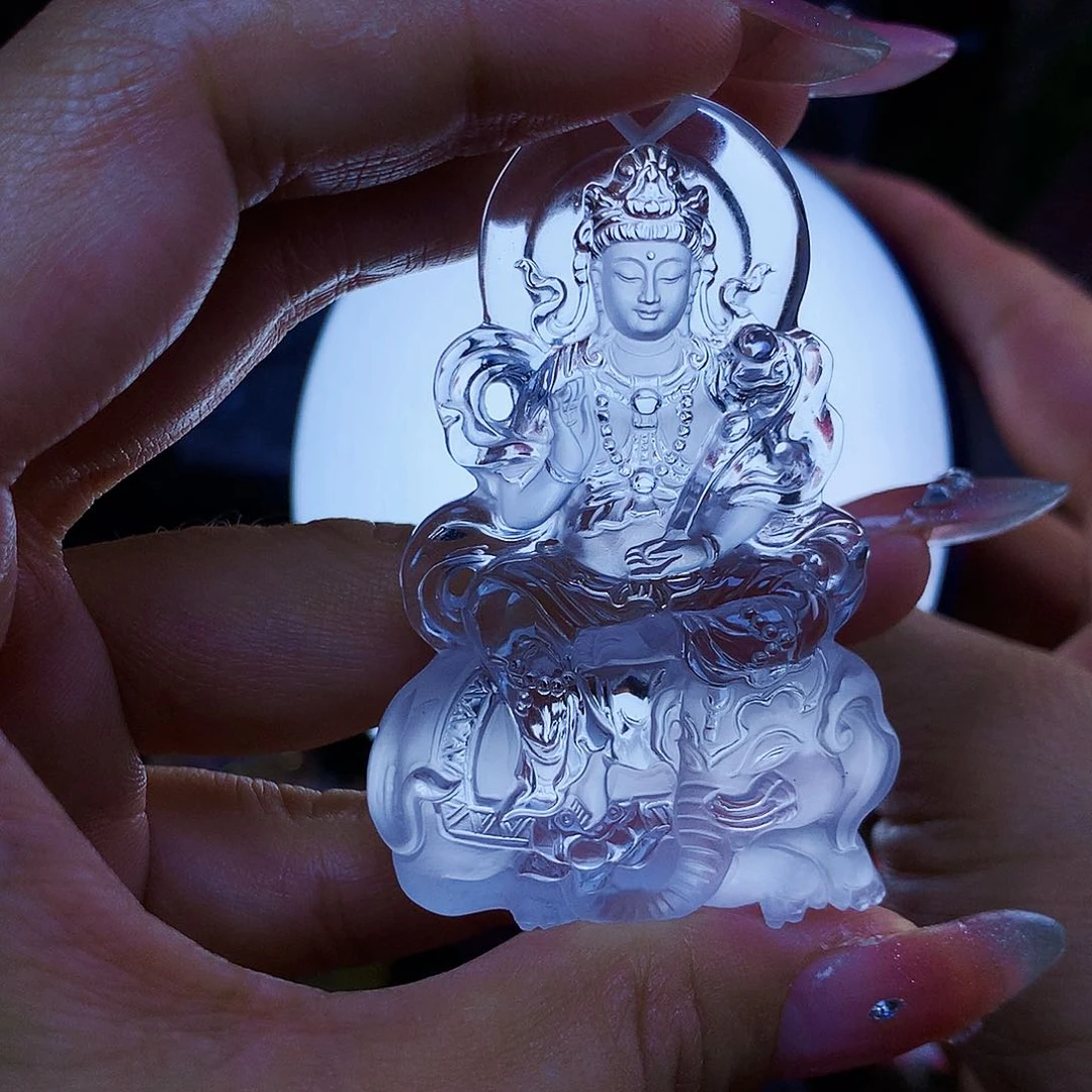 未镶嵌颈饰水晶白****事，