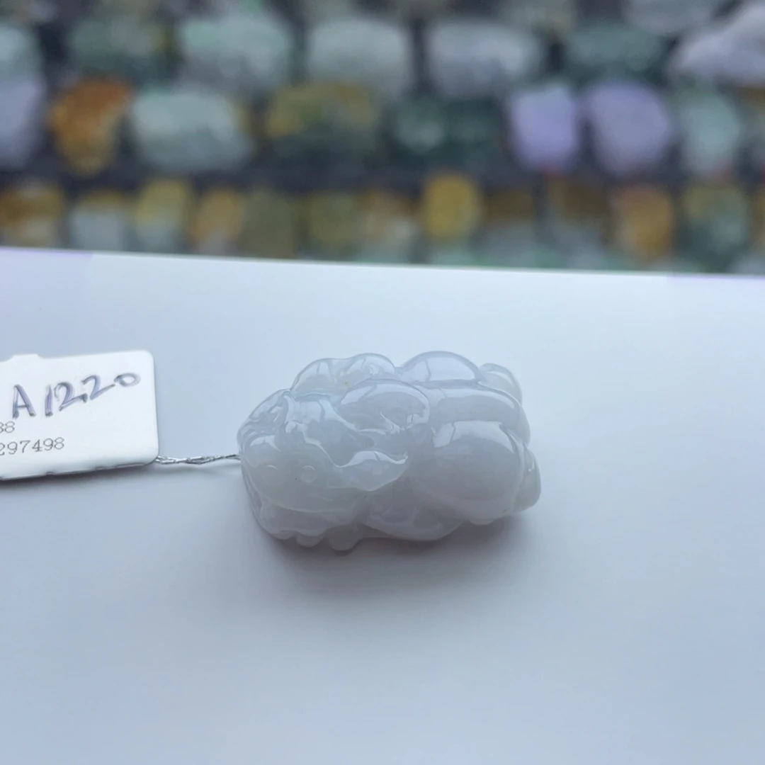 翡翠颈饰未镶嵌貔貅