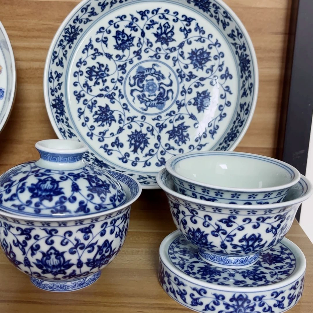 青花缠枝莲五件套