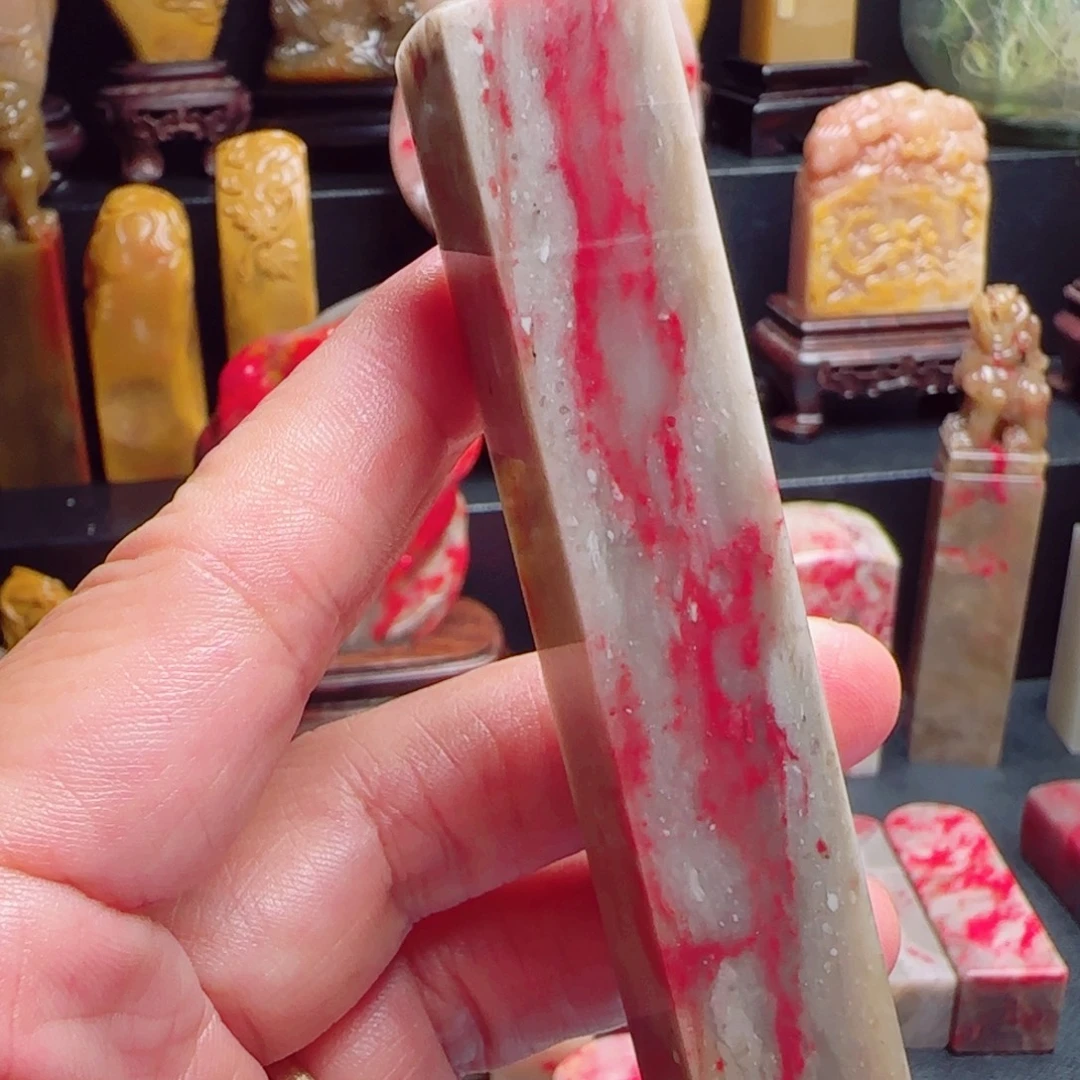昌化石昌化鸡血石