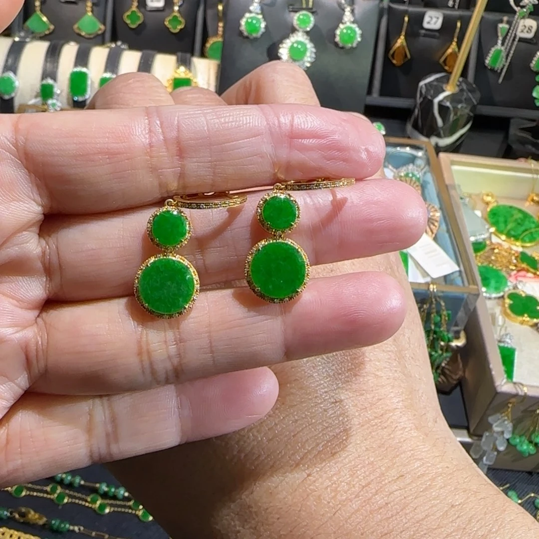 翡翠18K金镶嵌颈饰耳包