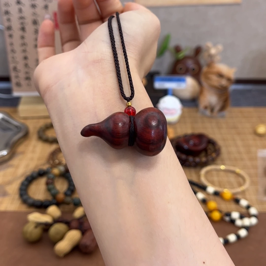 染料紫檀（血檀）吊坠葫芦想链