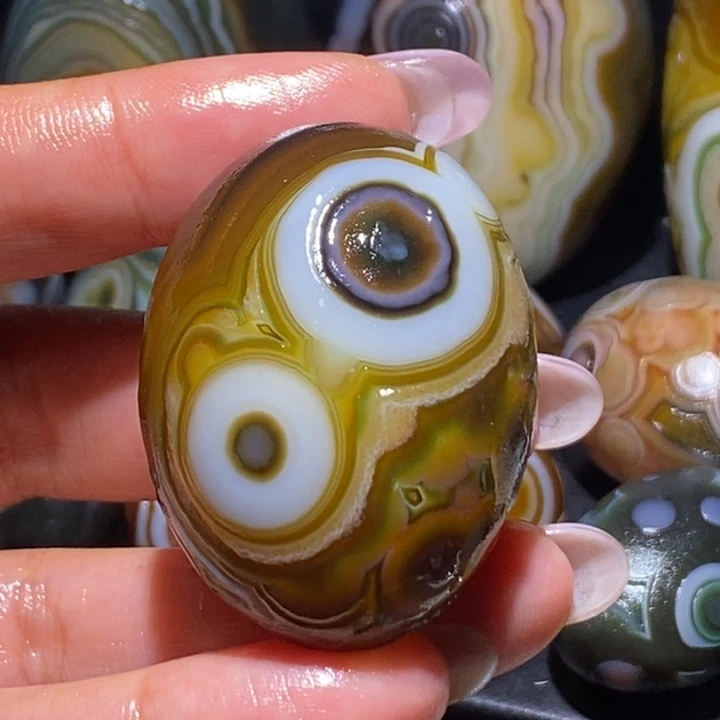 S***y玛瑙/玉髓未镶嵌珠宝奇石