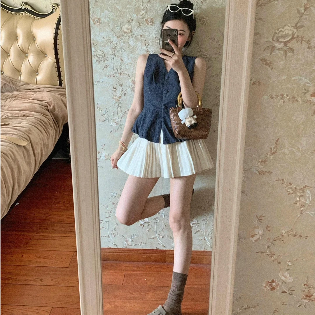 法式收腰显瘦无袖马甲背心上衣女夏季2025新款高腰显瘦气质短裙子