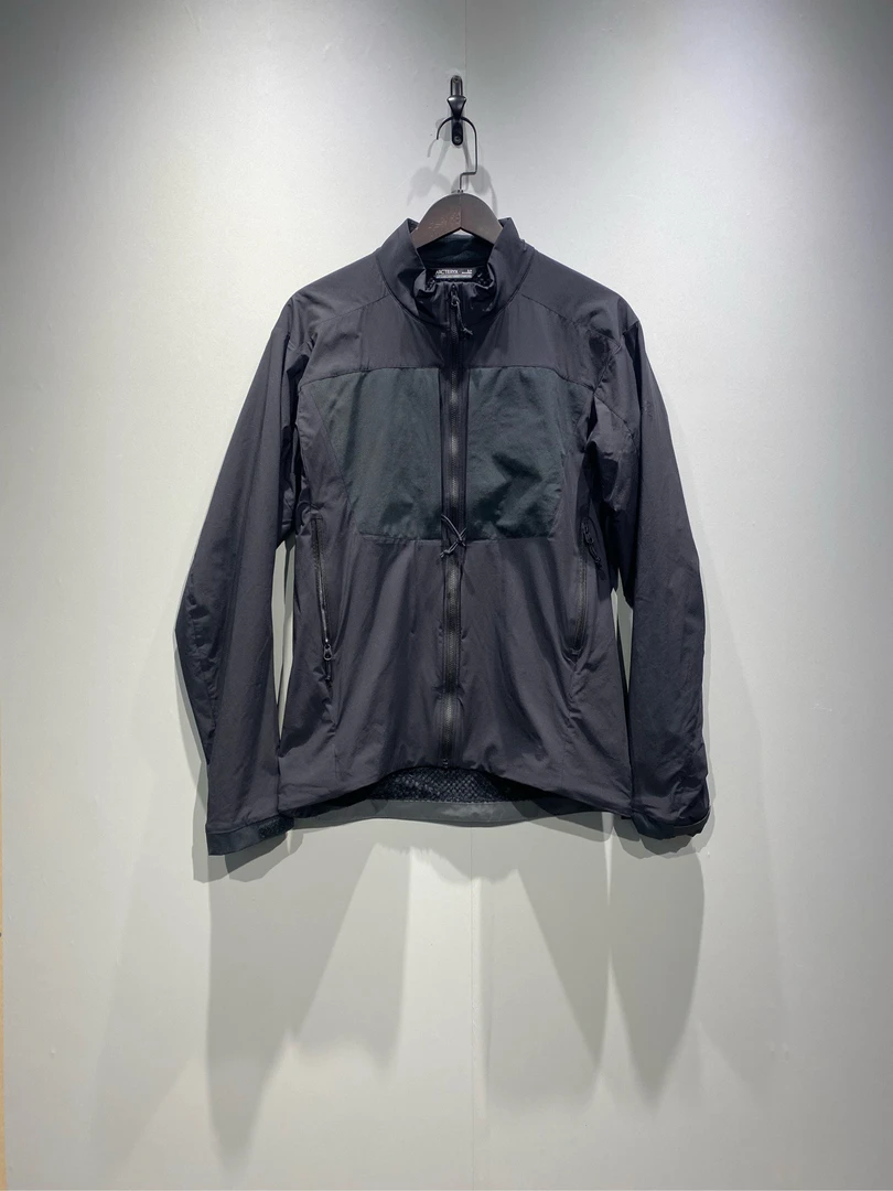 未使用 ARC'TERYX/始祖鸟 军鸟系列 纯色拉链立领夹克/s码/0131