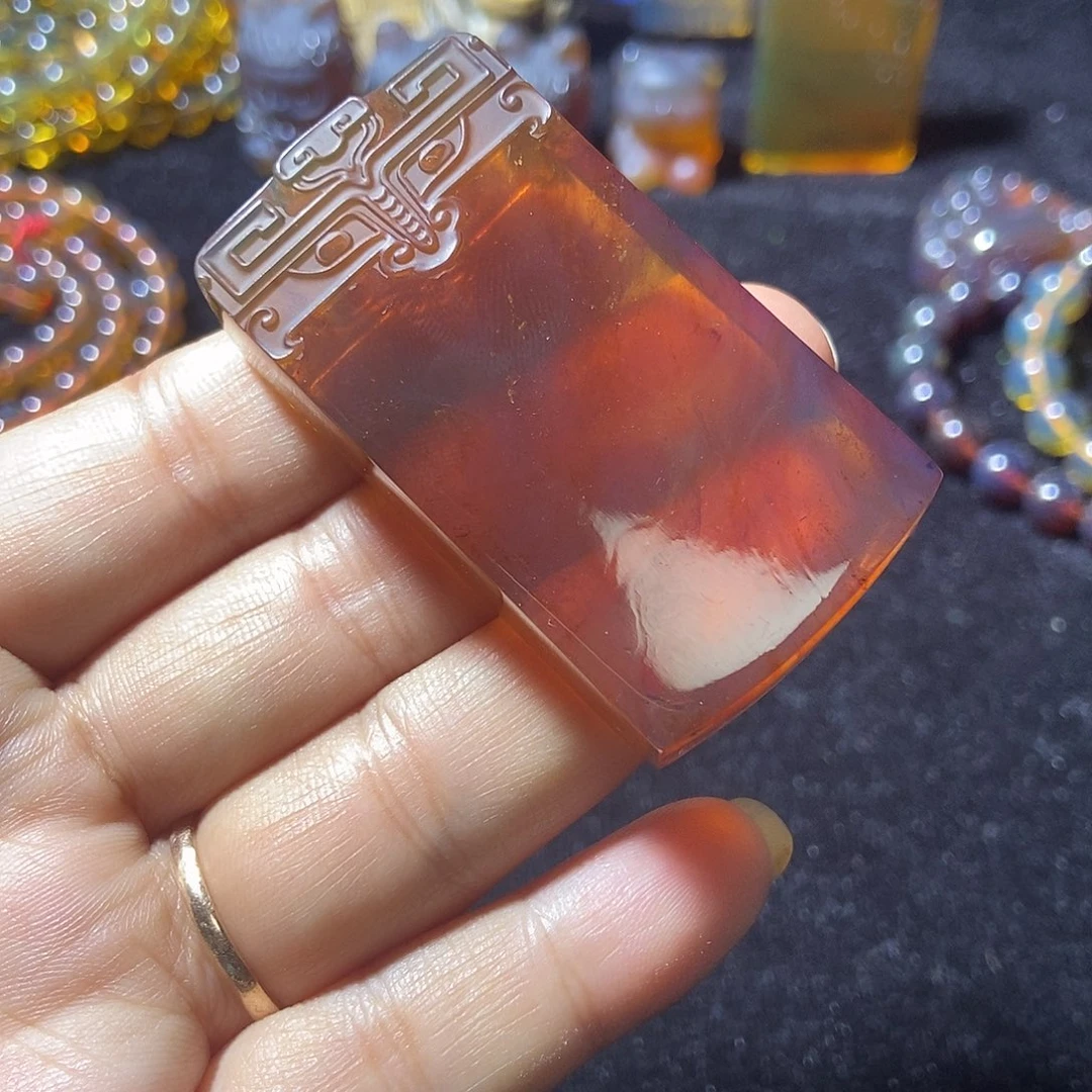 未镶嵌颈饰琥珀缅甸天然琥珀吊坠