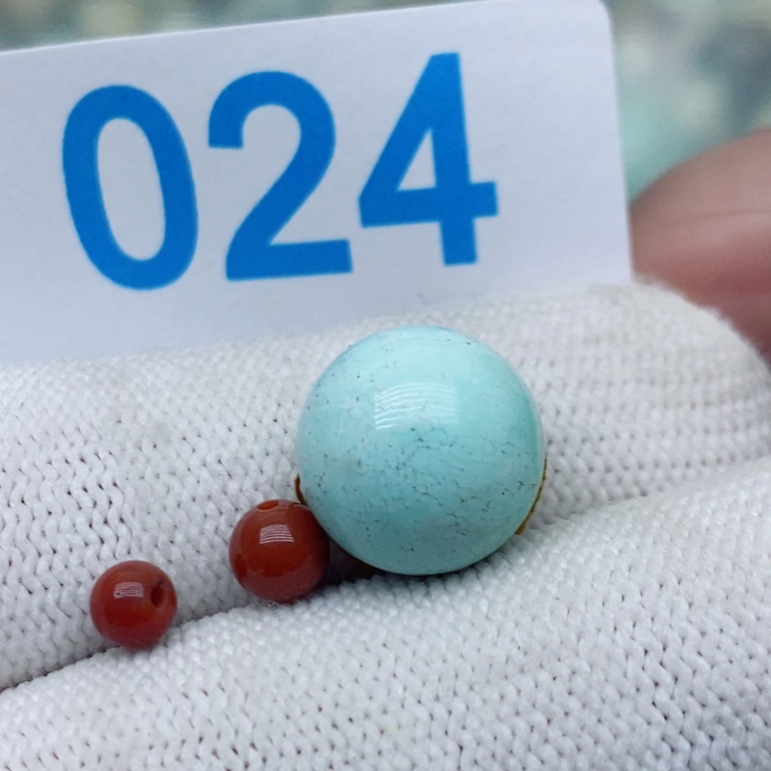 南红玛瑙未镶嵌珠宝奇石