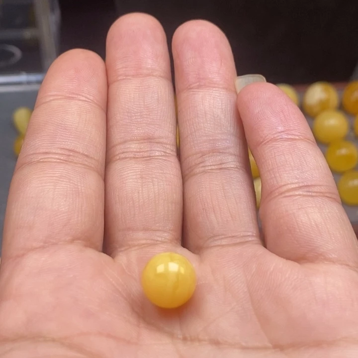 未镶嵌琥珀裸石蜜蜡