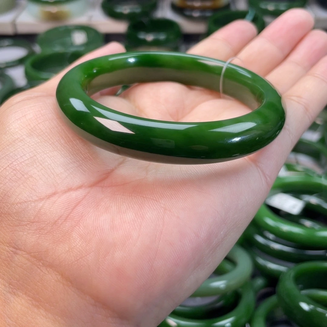 和田玉（碧玉）手镯未镶嵌