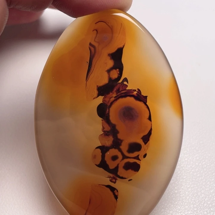 玛瑙/玉髓颈饰未镶嵌H****U