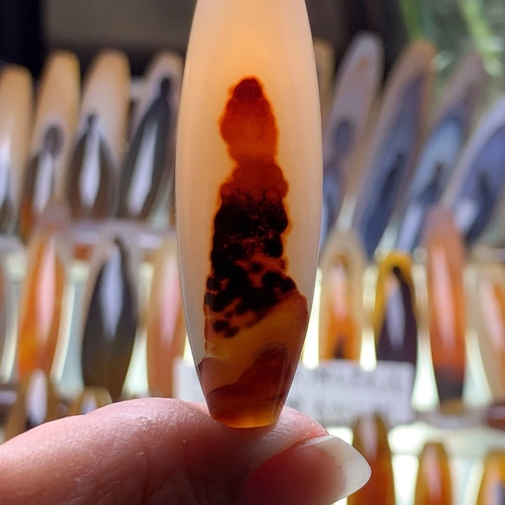 玛瑙/玉髓颈饰未镶嵌92有瑕