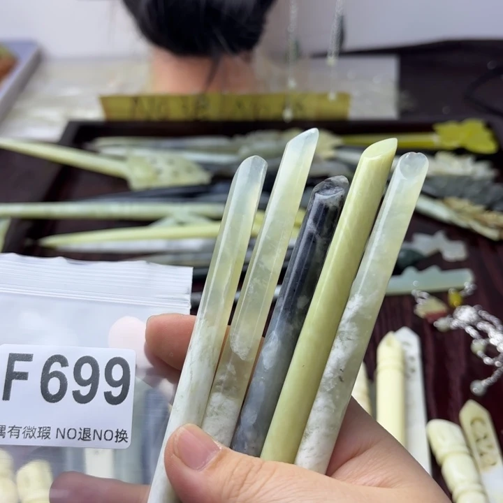 蛇纹石玉发饰合金A****心