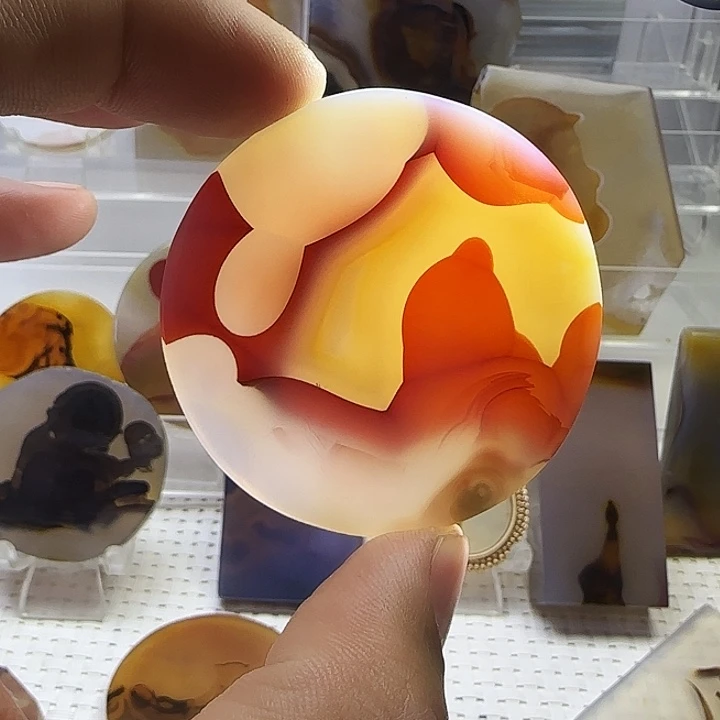 玛瑙/玉髓未镶嵌珠宝奇石