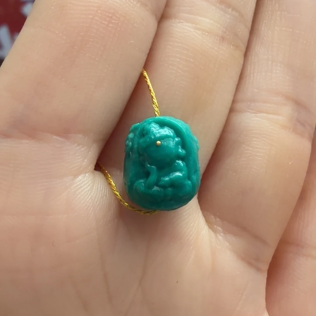 绿松石未镶嵌颈饰