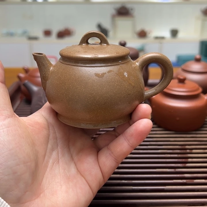 紫砂茶壶j****。容量145毫升