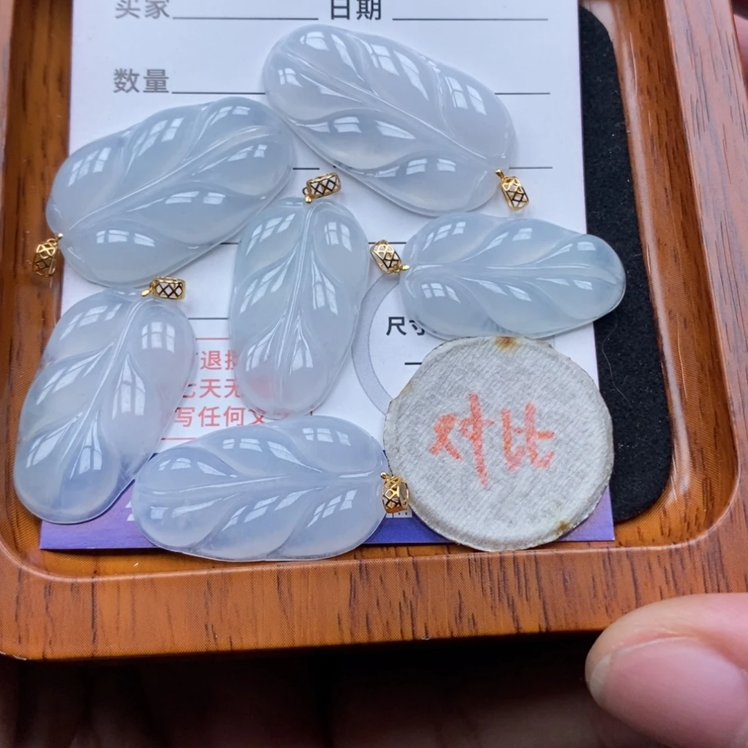 翡翠18K金镶嵌颈饰多样性发货拍一发一