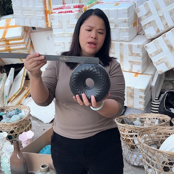 瓶高度17厘米口径7厘米微瑕捡漏