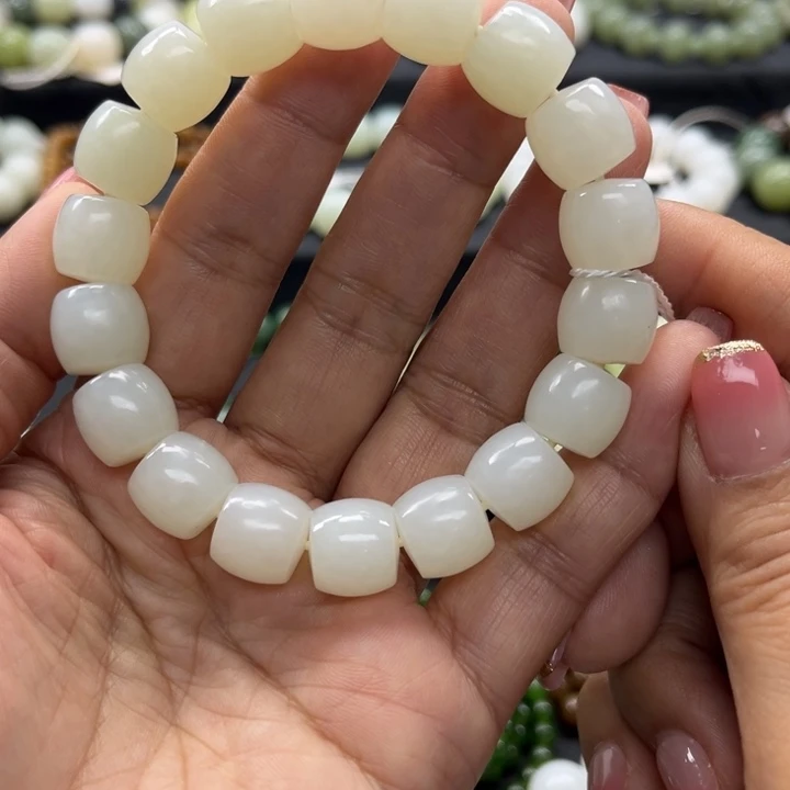 和田玉未镶嵌手链