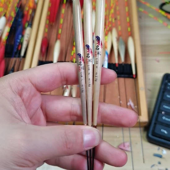 芦苇名冠底钓漂L-08一套三支细尾