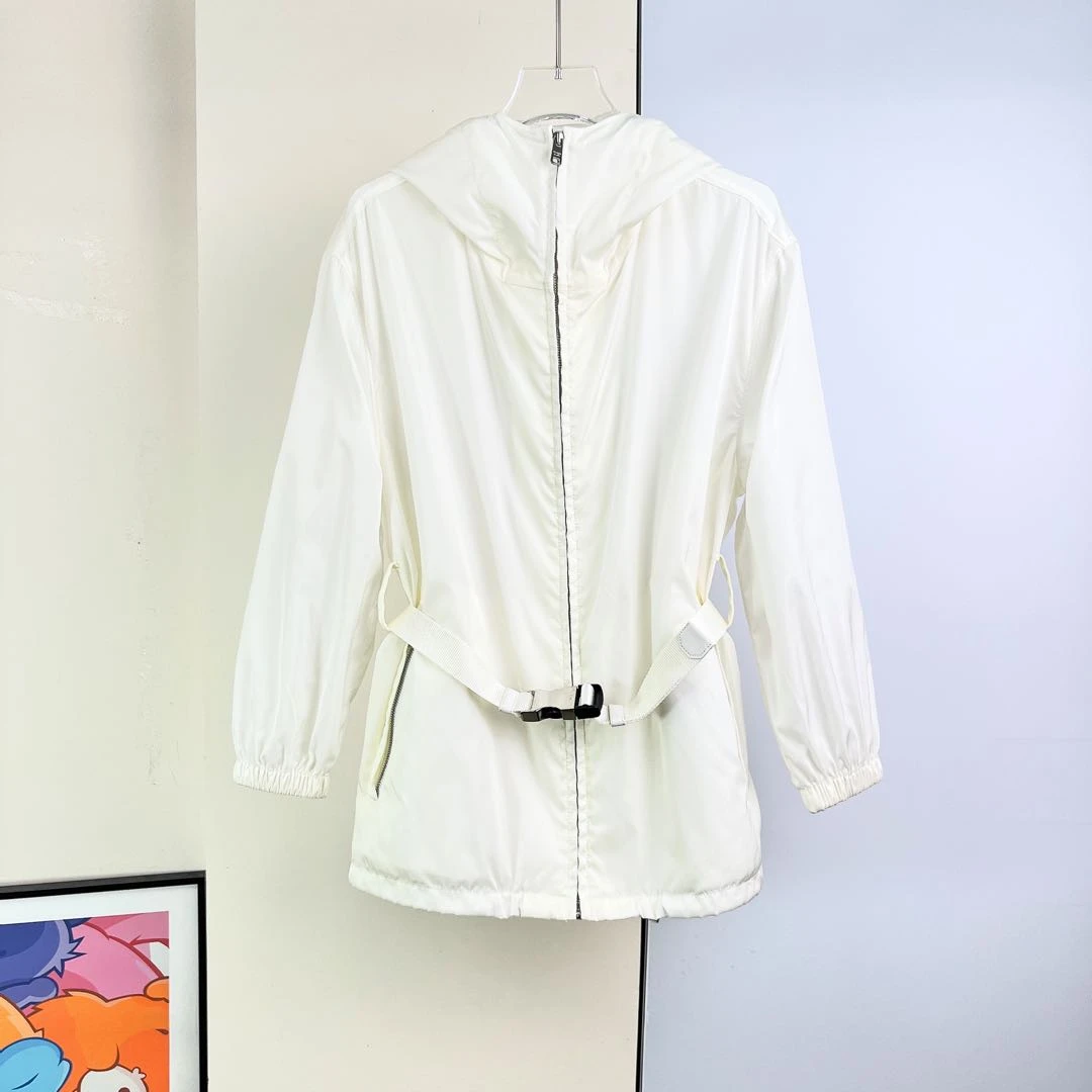 99新 Prada/普拉达 99新/Prada /拉链连帽外套 /36码/Xspa7337