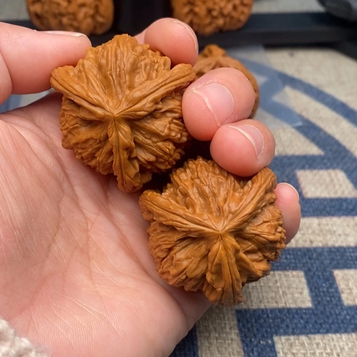 吊坠文玩核桃╰****╮三棱