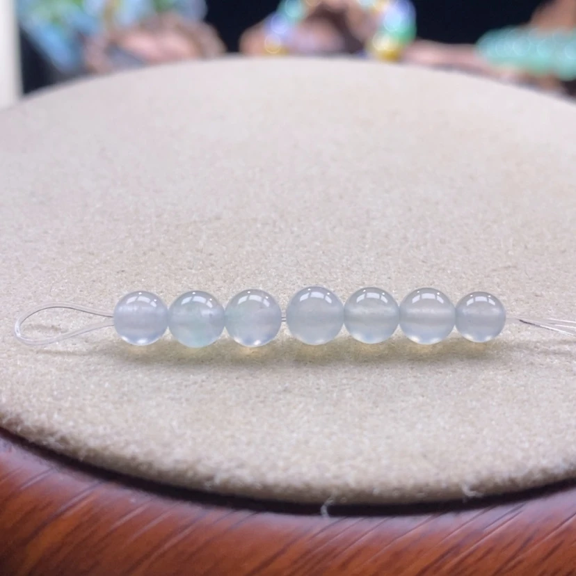 【闪购商品】翡翠颈饰未镶嵌翡翠冰小珠只发其一