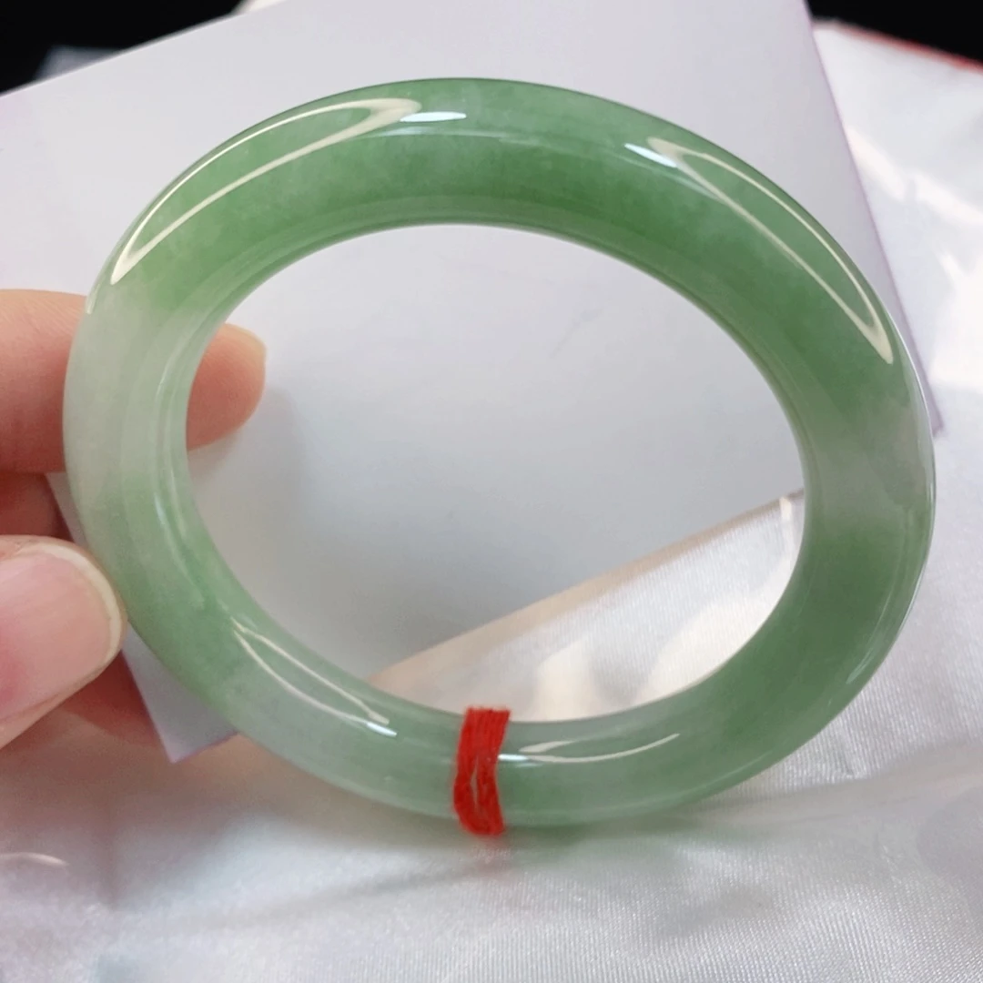 翡翠手镯未镶嵌181号