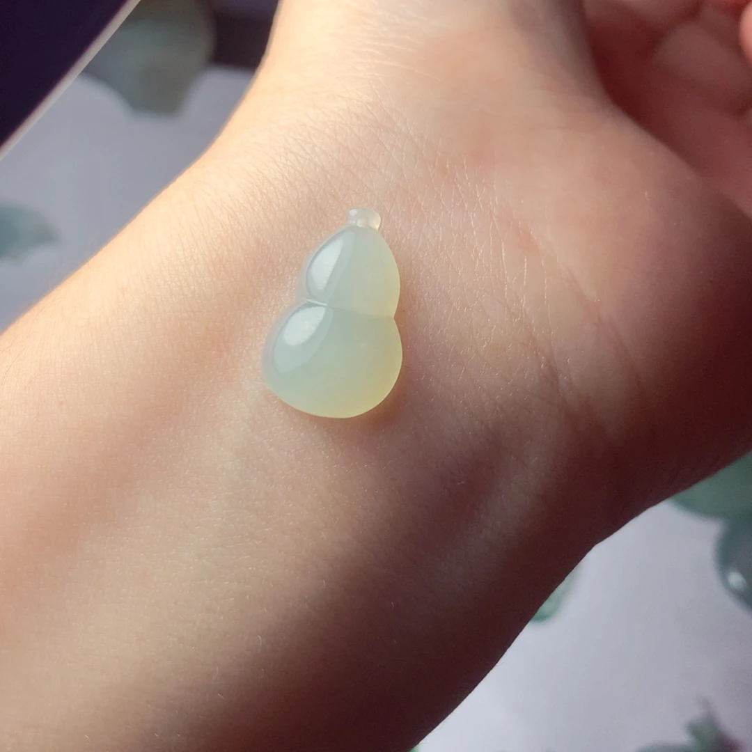定制翡翠未镶嵌包工