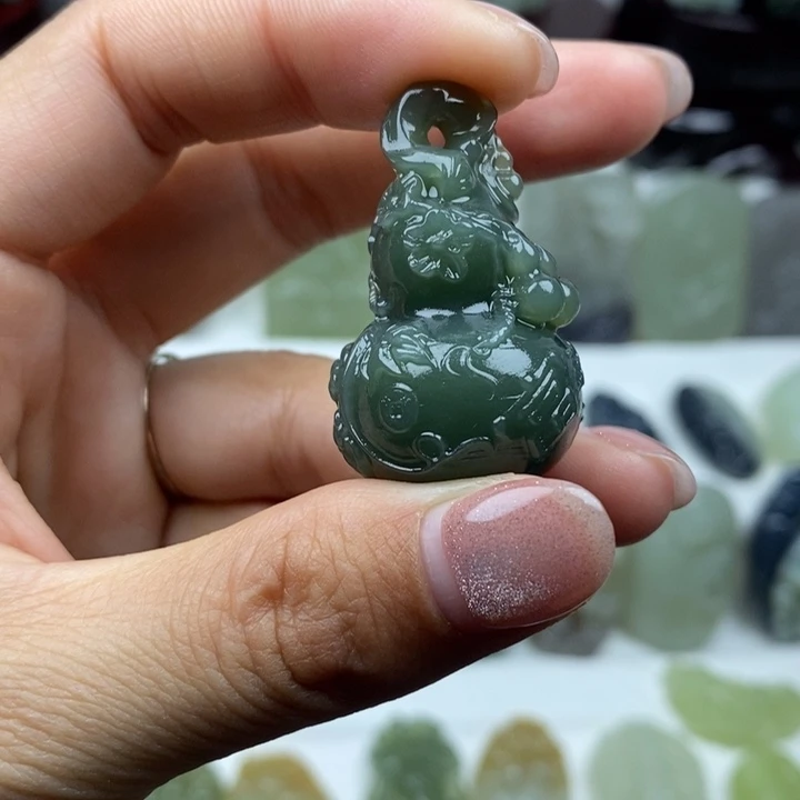 和田玉未镶嵌颈饰21