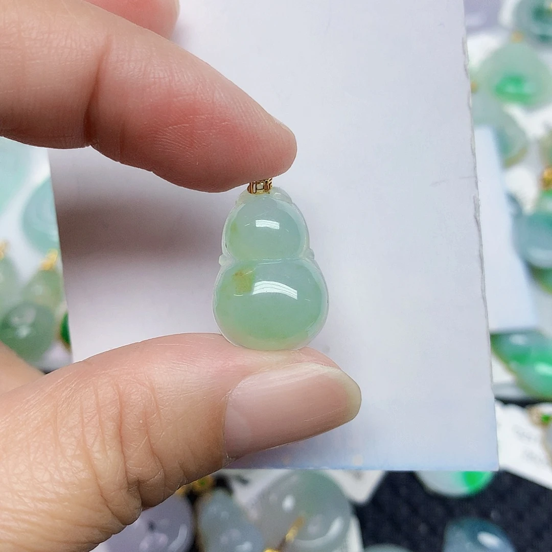 翡翠18K金镶嵌颈饰4566783