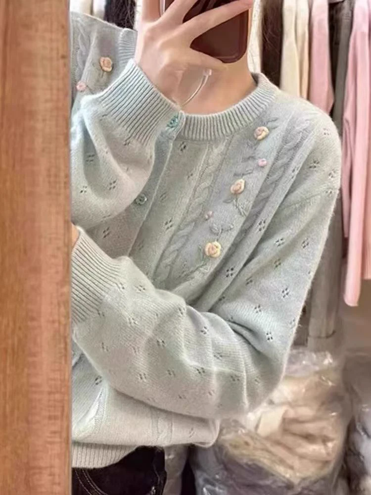 诗雯：手工小花羊羊上衣