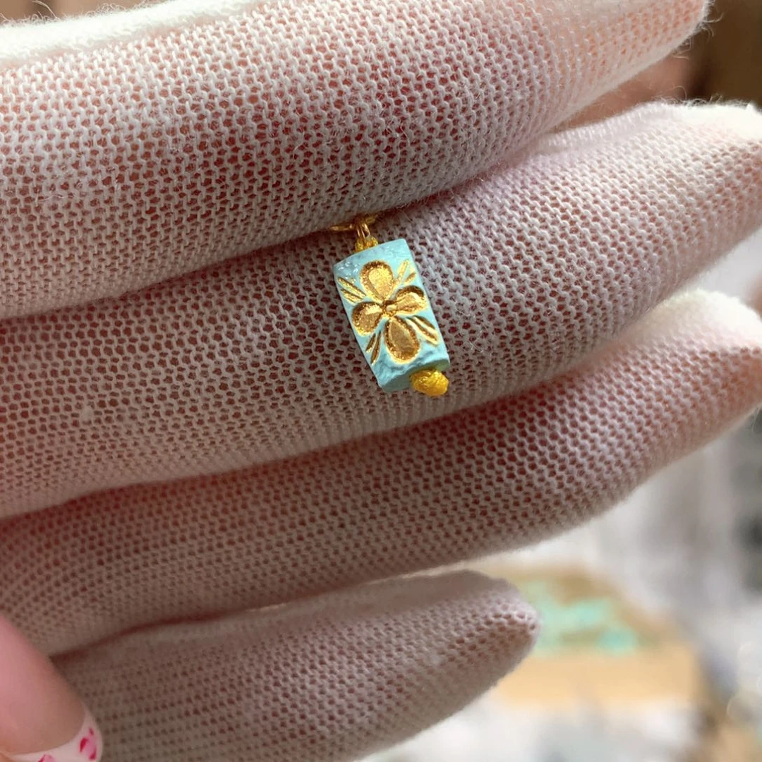 绿松石未镶嵌挂件