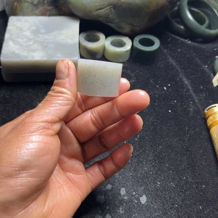 和田玉（糖玉）未镶嵌珠宝半成品