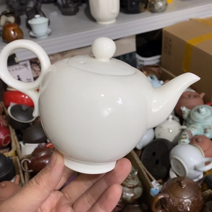 陶瓷艺术品及艺术壶