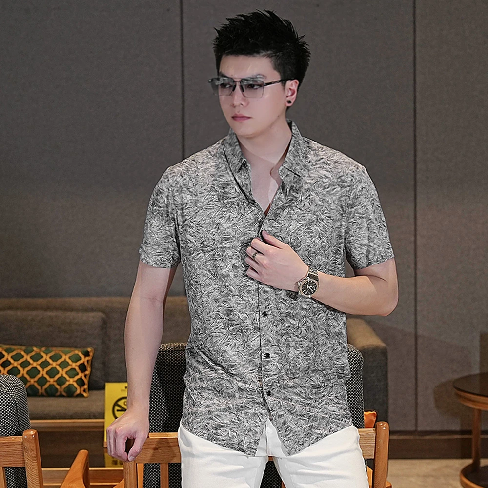 2025男士夏季新款春夏冰丝短袖衬衫休闲百搭薄款翻领时尚衬衫