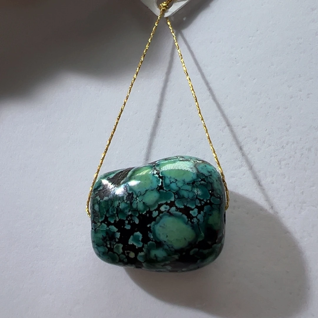 绿松石未镶嵌挂件