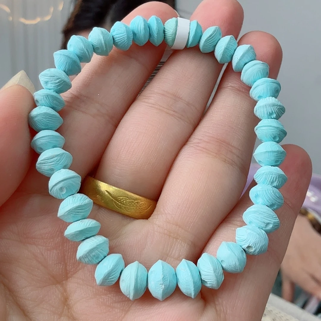 绿松石未镶嵌珠宝奇石