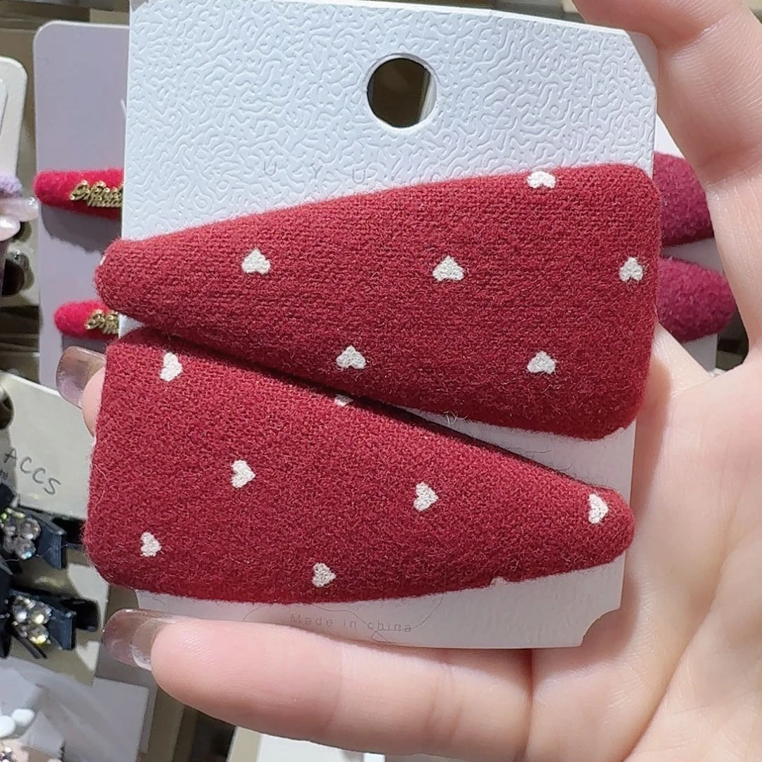 布艺非金属爱心三角