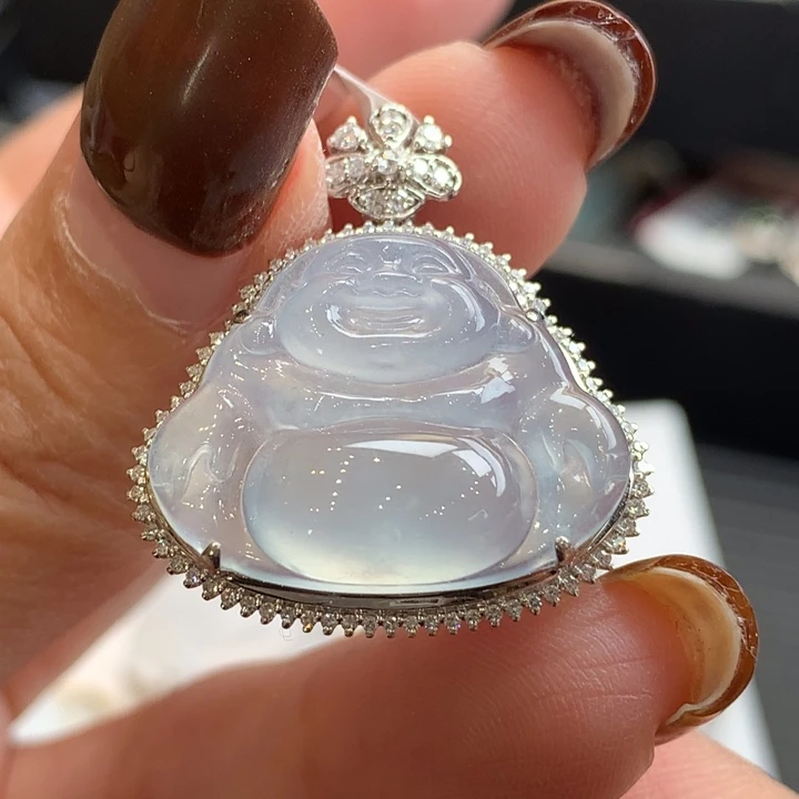 翡翠18K金镶嵌颈饰翡翠