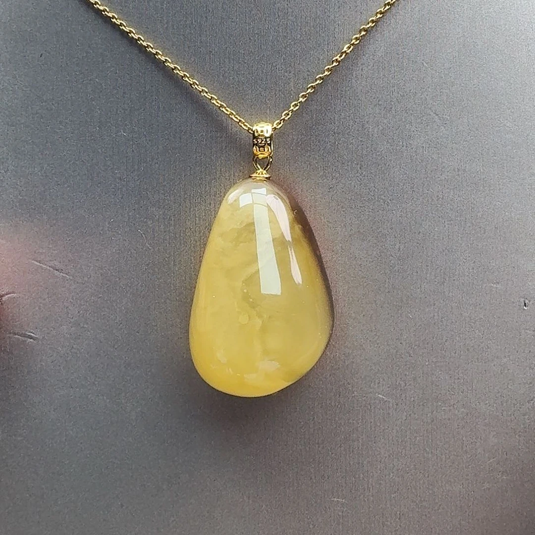 琥珀颈饰未镶嵌天然保真假一赔十