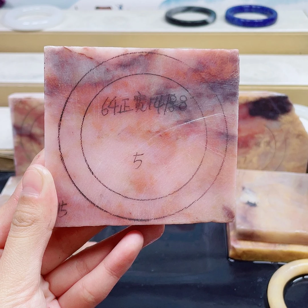 石英质玉手镯未镶嵌定制