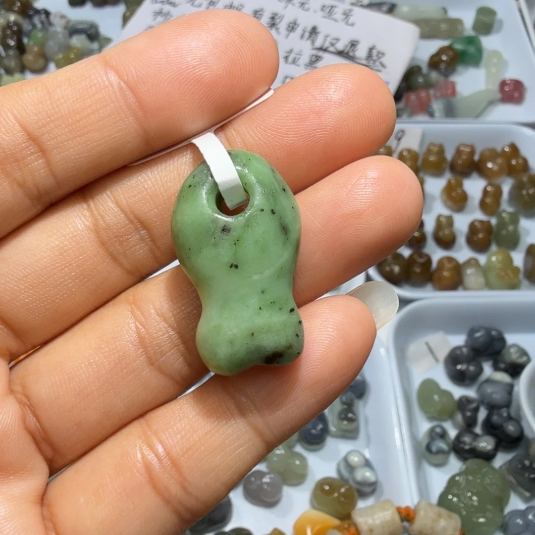 和田玉未镶嵌珠宝奇石